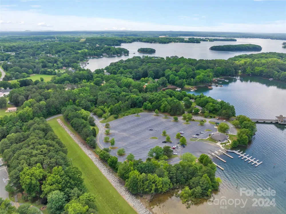 15925 Henry Lane Huntersville, NC 28078