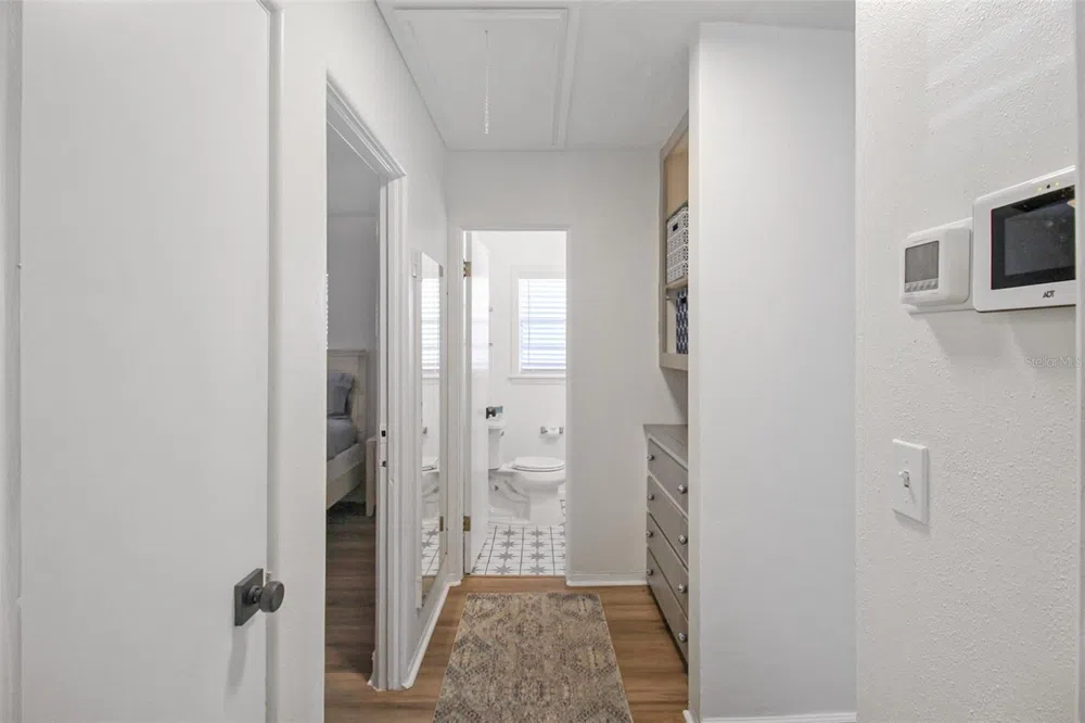2403 19TH AVENUE W Bradenton, FL 34205