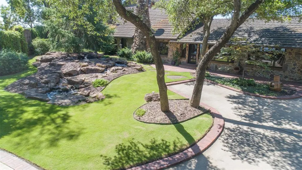 8935 Dickson Road Fort Worth, TX 76179