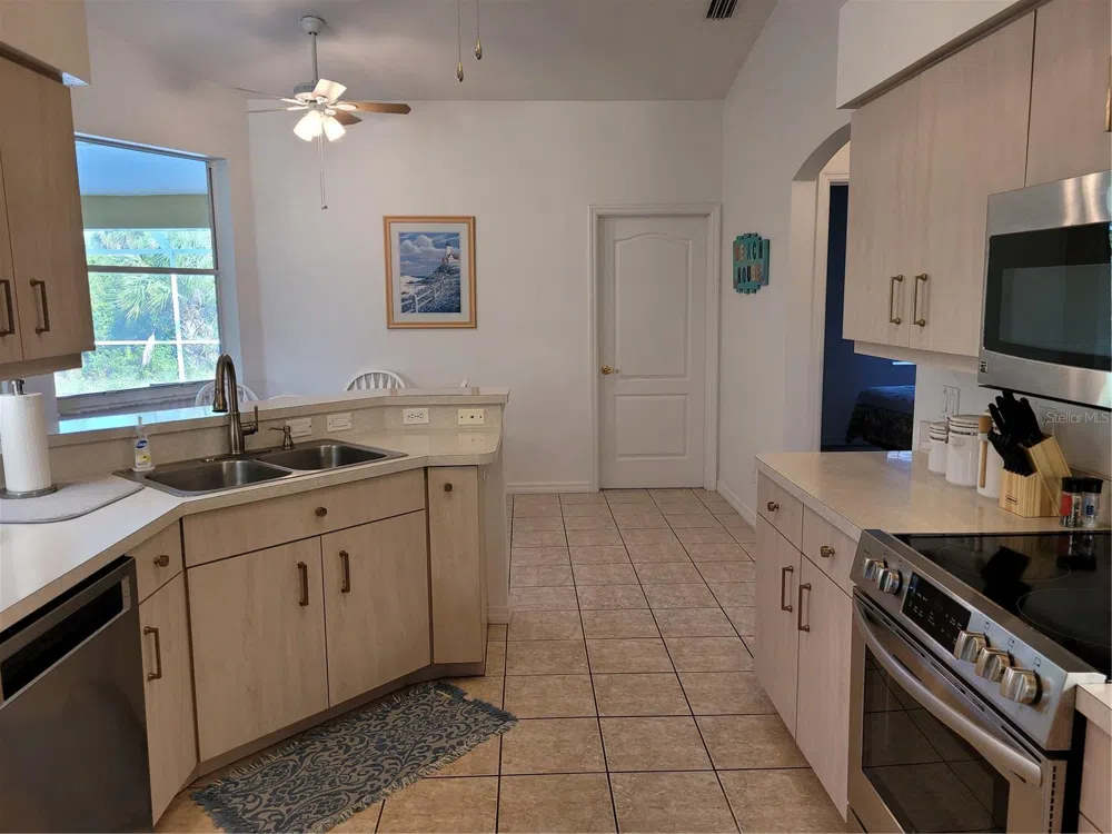 72 LONG MEADOW COURT Rotonda West, FL 33947