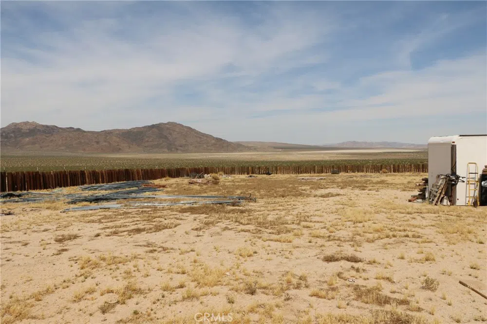 42480 Buckeye Lane Lucerne Valley, CA 92356