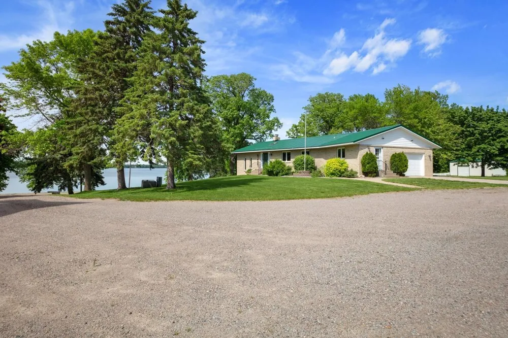 1430 Pulaski Road Buffalo, MN 55313