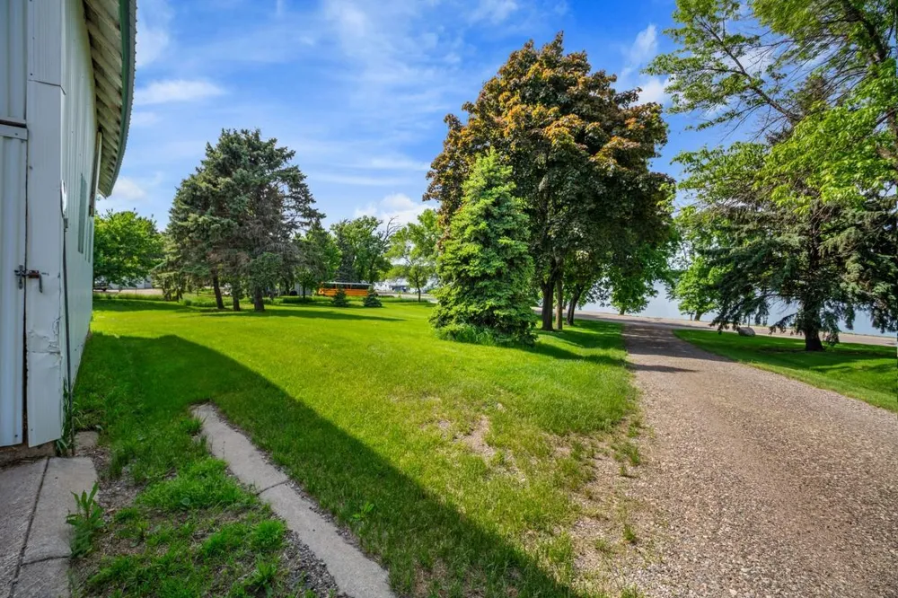 1430 Pulaski Road Buffalo, MN 55313