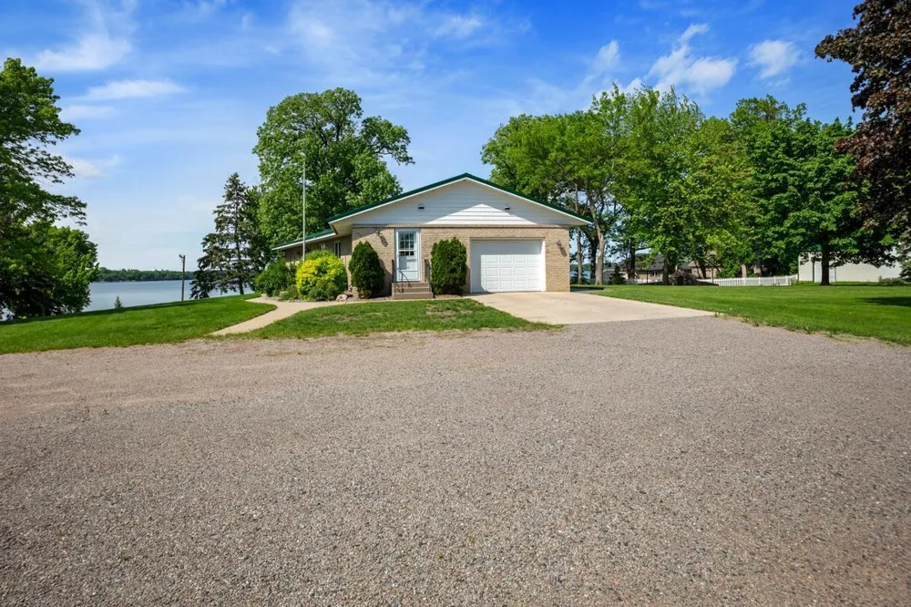 1430 Pulaski Road Buffalo, MN 55313
