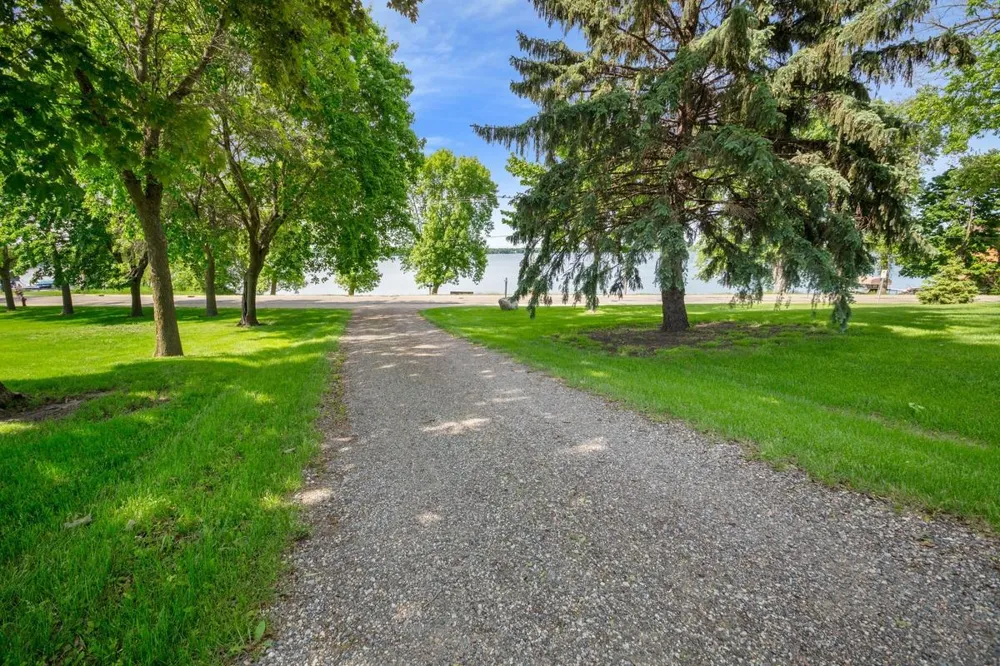1430 Pulaski Road Buffalo, MN 55313