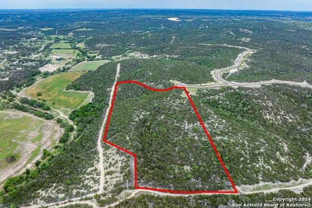 200 Countless Views Dr. Kerrville, TX 78028