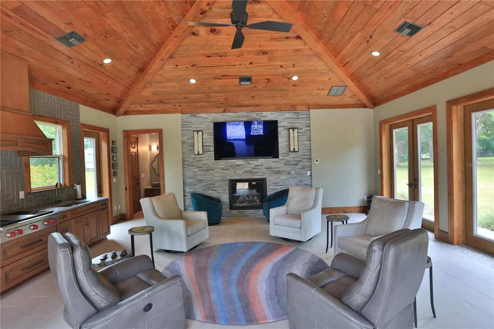 19431 NE 17TH PLACE Williston, FL 32696