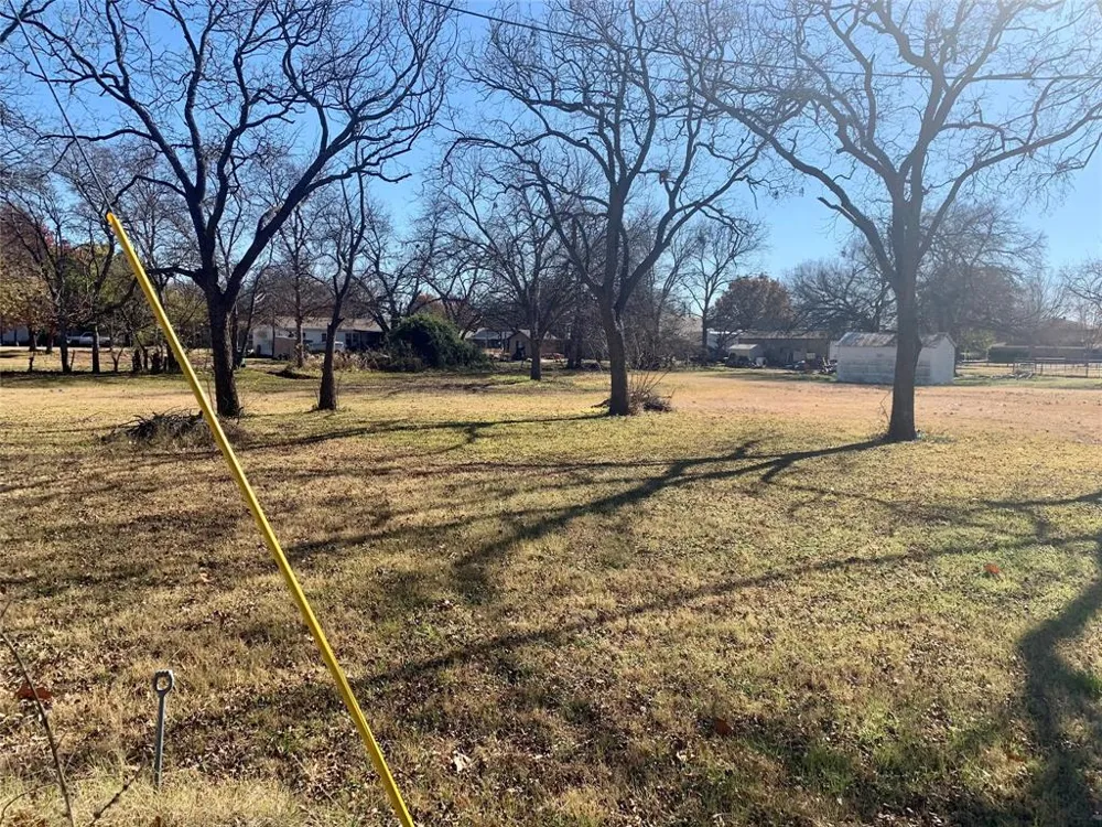 407 W Pecan Street Nocona, TX 76255
