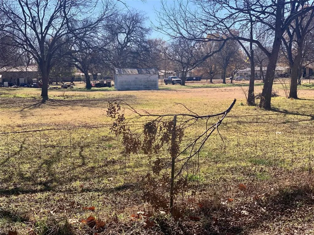 407 W Pecan Street Nocona, TX 76255