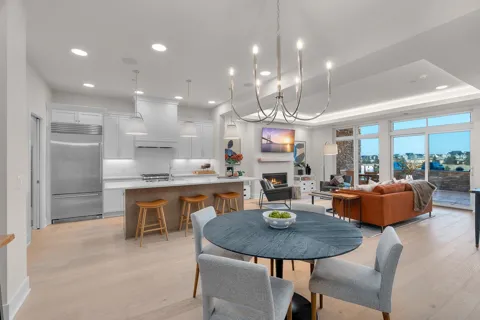 1 Hill Farm Road #107