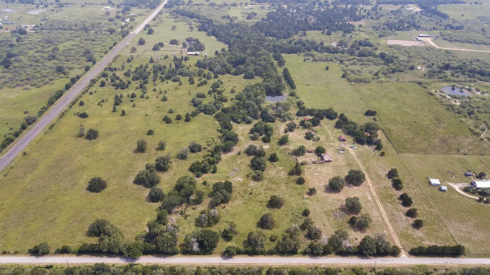 145 Stolle Lane Flatonia, TX 78941