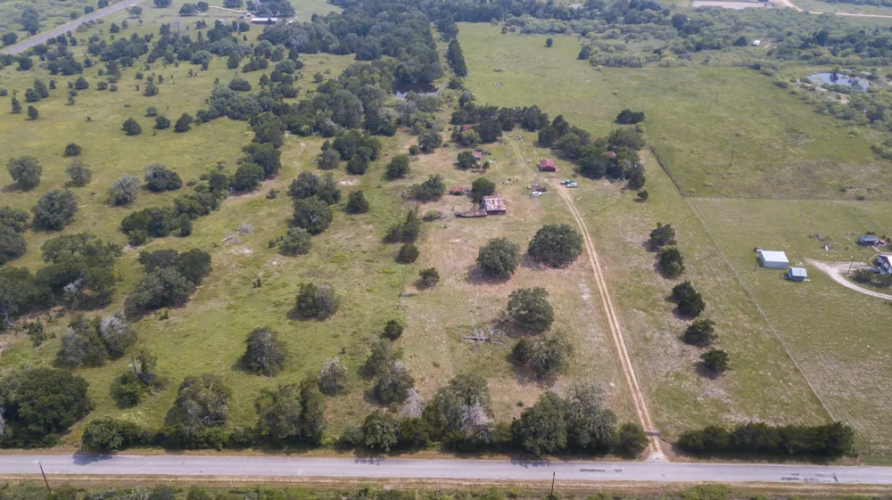 145 Stolle Lane Flatonia, TX 78941