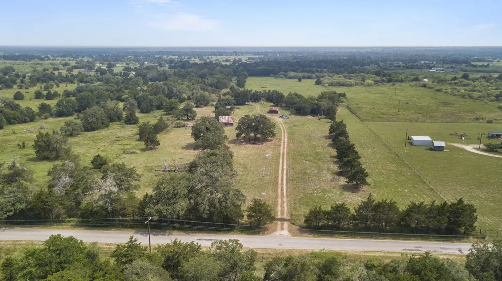 145 Stolle Lane Flatonia, TX 78941