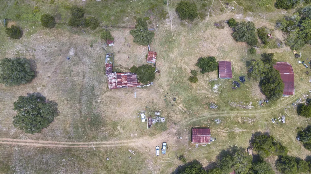 145 Stolle Lane Flatonia, TX 78941