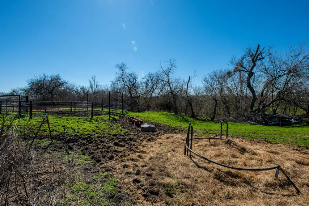 901 County Road 398 Taylor, TX 76574