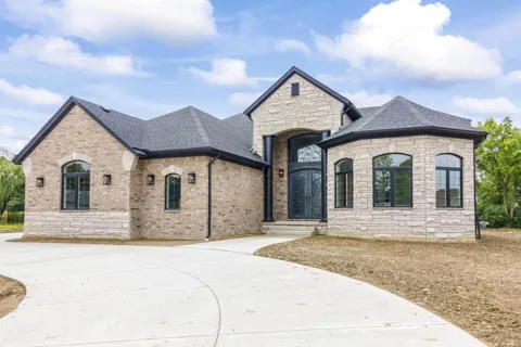 51581 Forster Lane