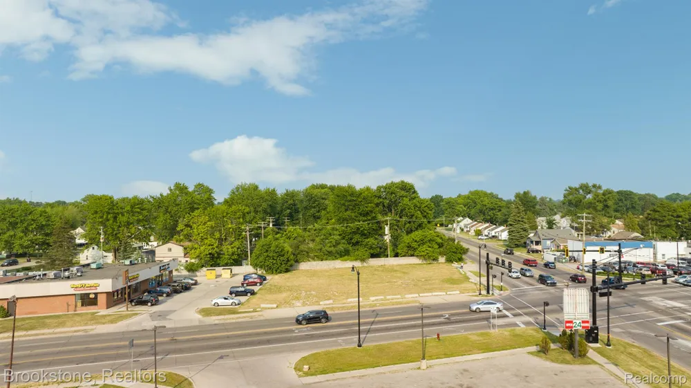 29030 UTICA ROAD Roseville City, MI 48066