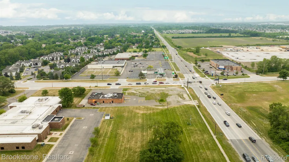 24995 ALLEN ROAD Woodhaven City, MI 48183