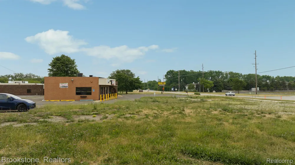 24995 ALLEN ROAD Woodhaven City, MI 48183