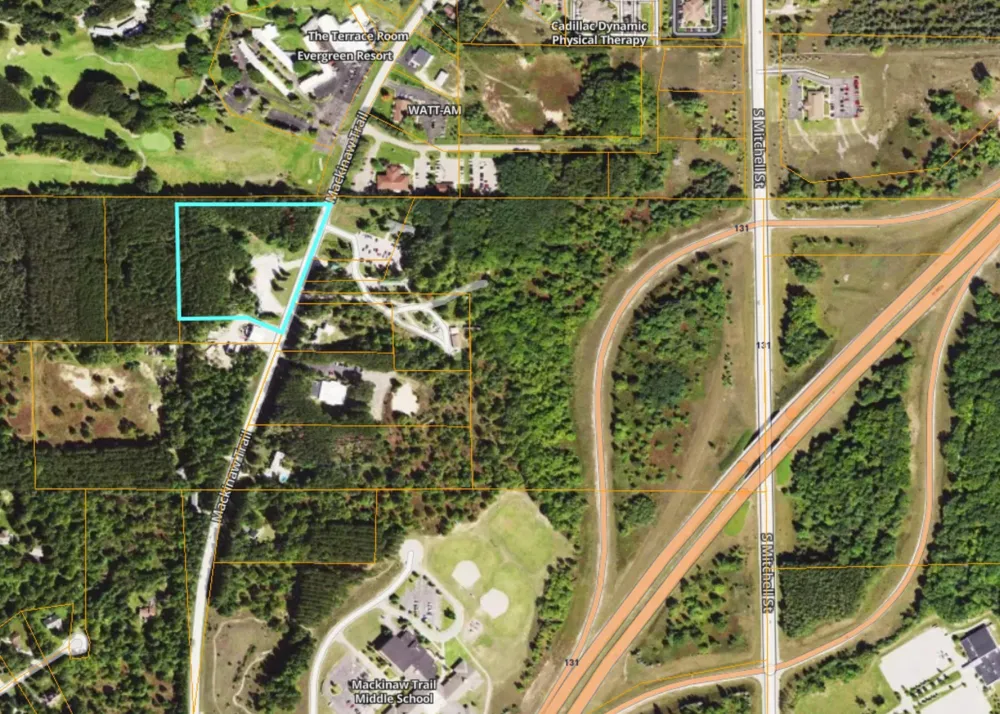 8072 S Mackinaw Trail Clam Lake Township, MI 49601