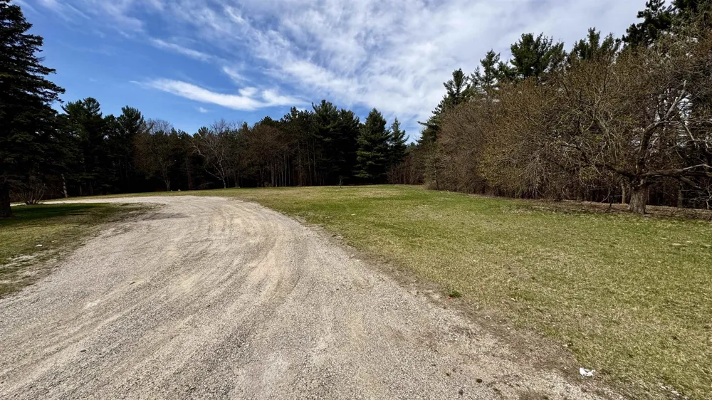 8072 S Mackinaw Trail Clam Lake Township, MI 49601