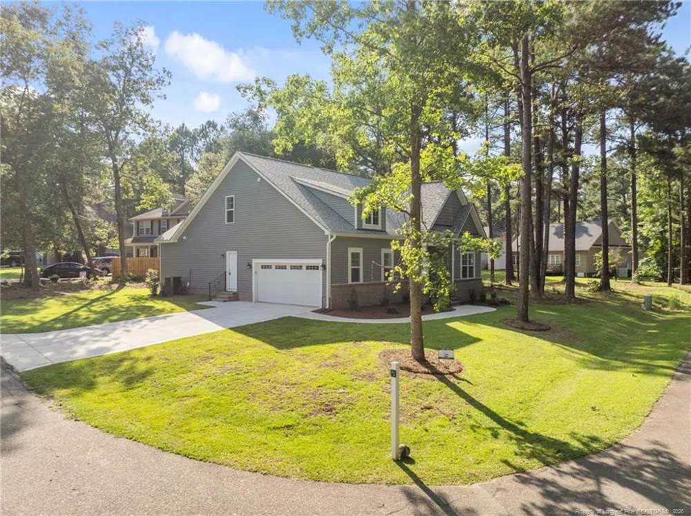 816 Red Hawk Place Vass, NC 28394