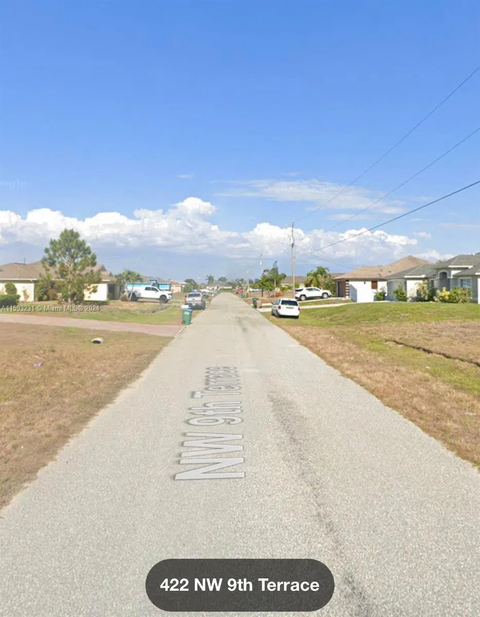 422 NW 9th Terr Cape Coral, FL 33993