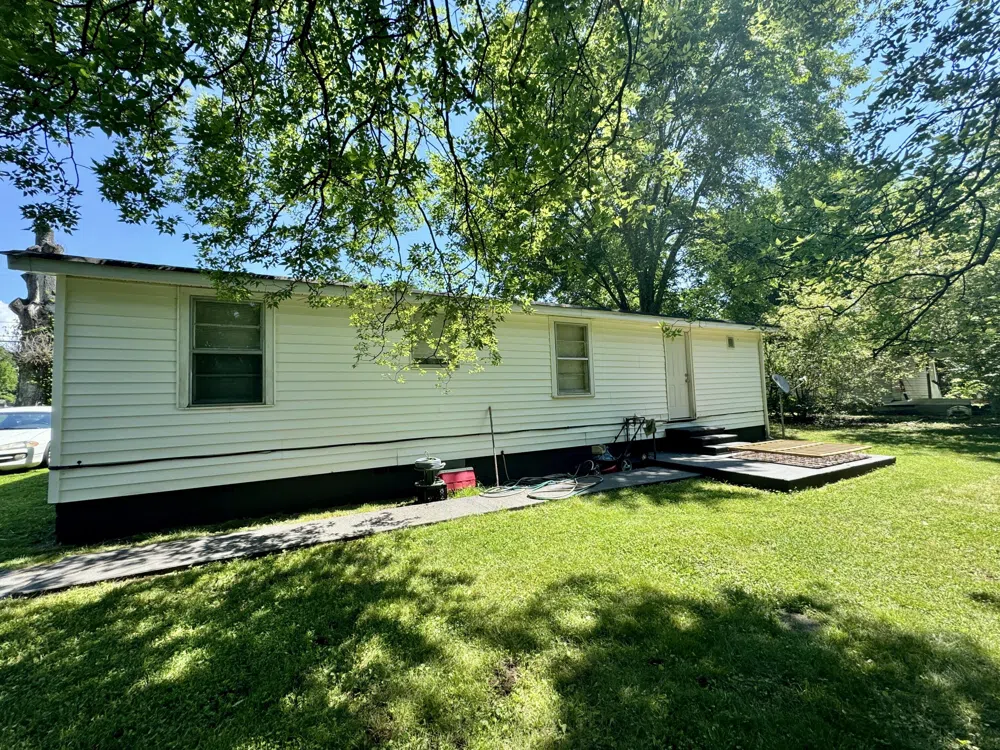 255 Burnett Street Graysville, TN 37338