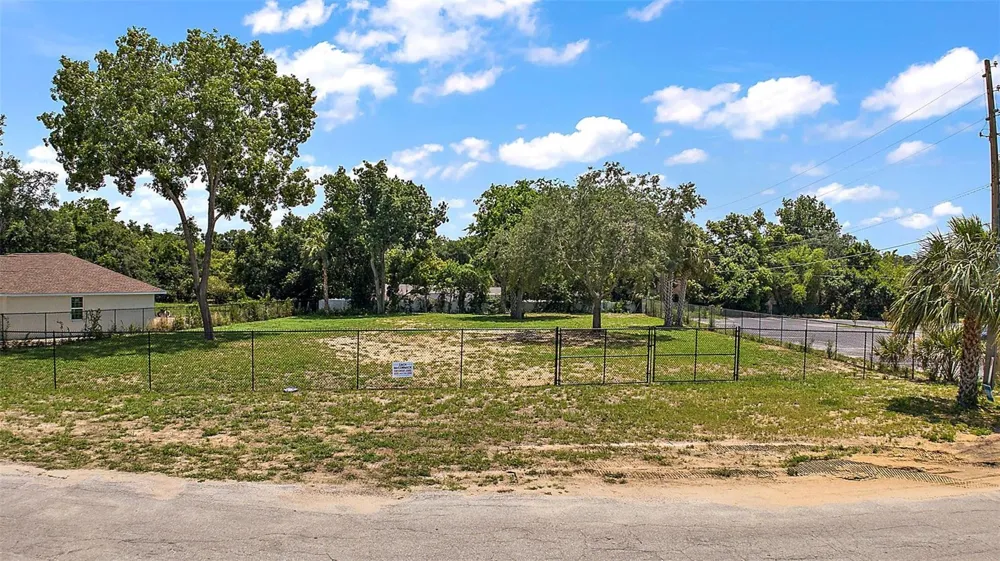 GORDON LANE Mount Dora, FL 32757