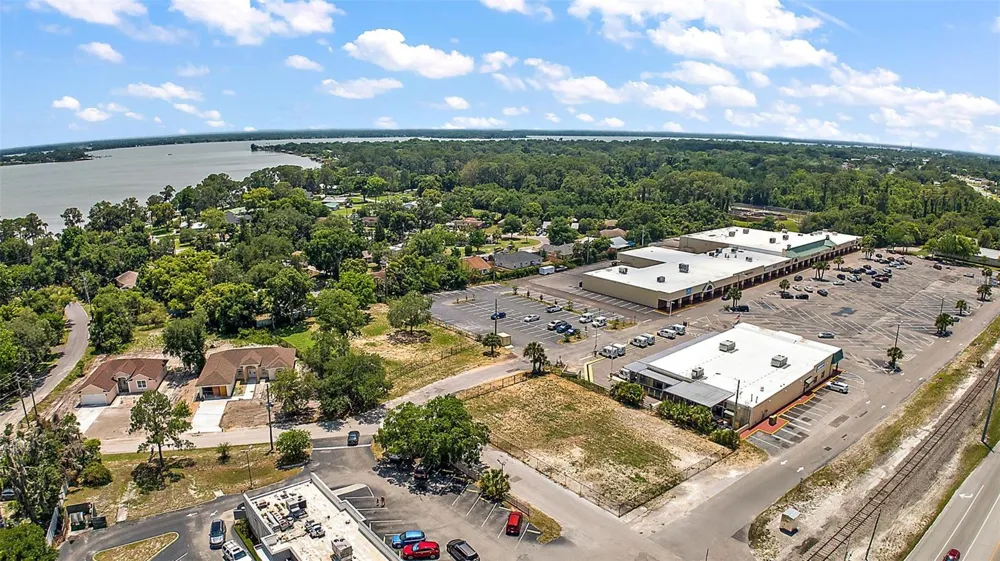 GORDON LANE Mount Dora, FL 32757