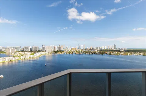 17301 Biscayne Blvd #L-PH-10