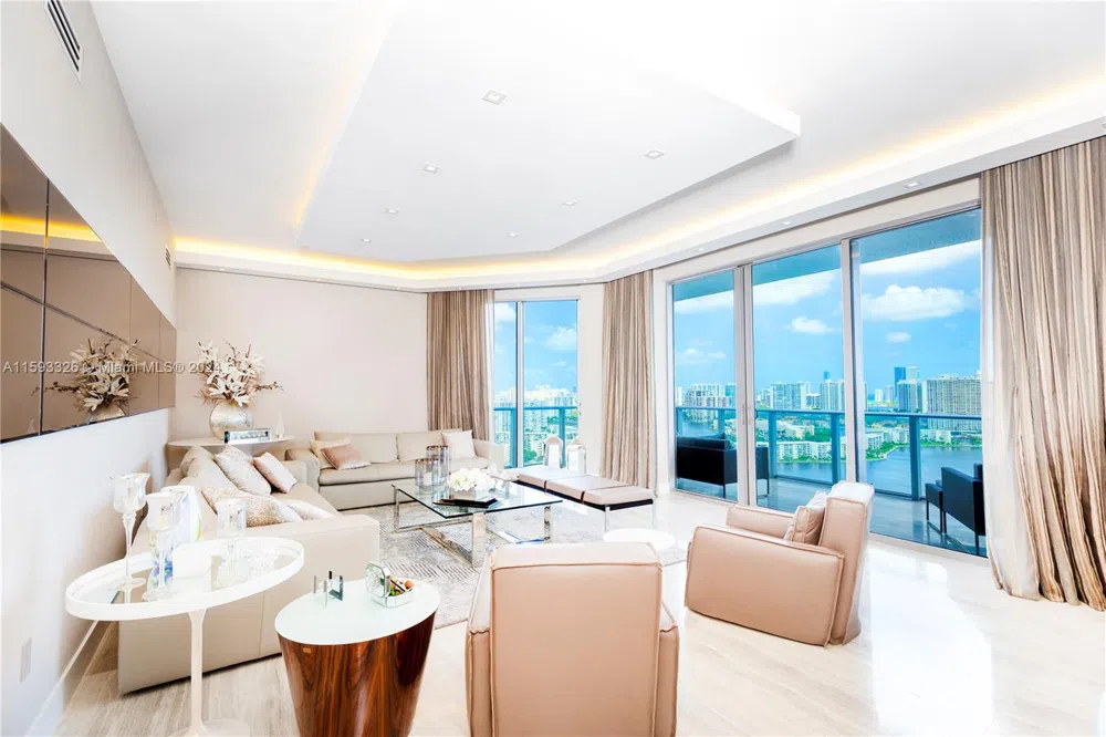 17301 Biscayne Blvd #L-PH-10 North Miami Beach, FL 33160