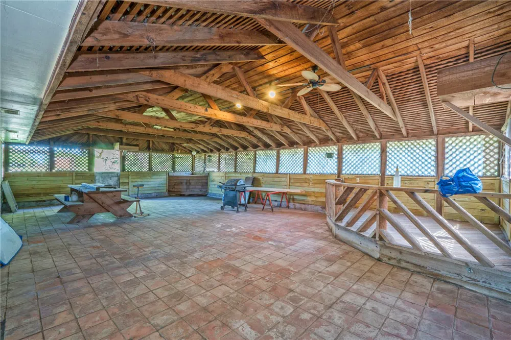 5490 County Road 73 Robstown, TX 78380