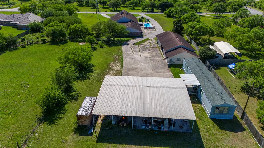 5490 County Road 73 Robstown, TX 78380
