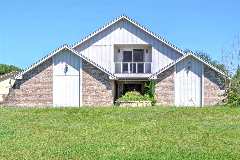 5490 County Road 73 Robstown, TX 78380