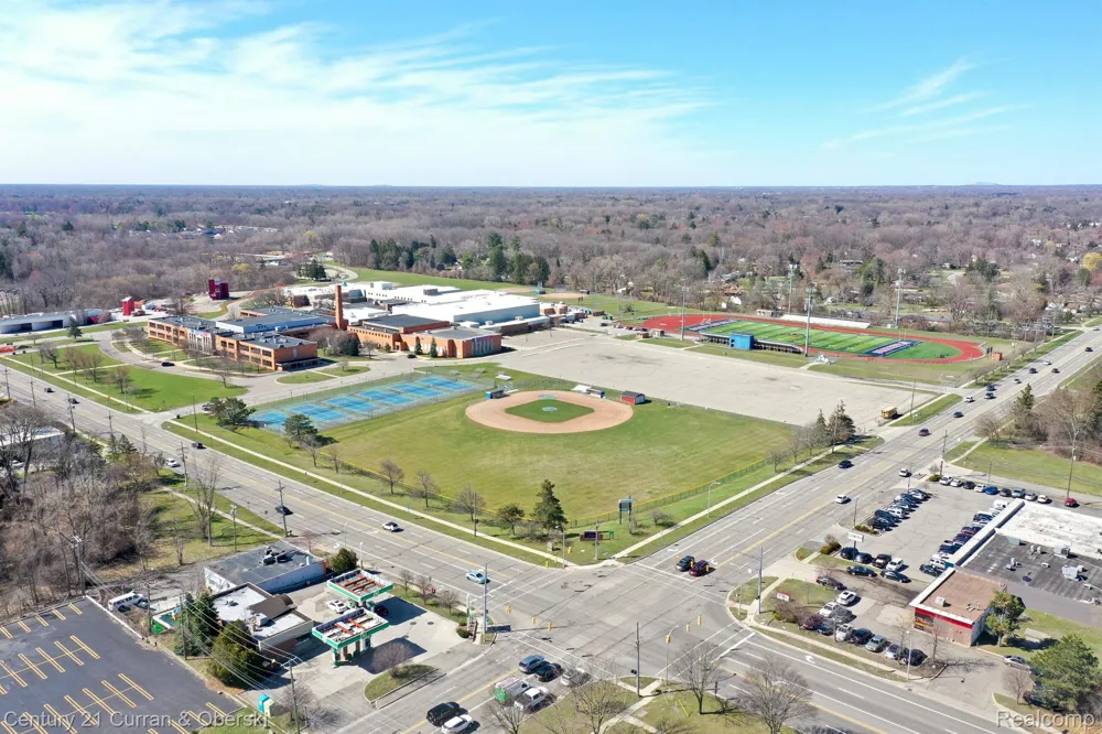 25160 LAHSER ROAD Southfield City, MI 48033