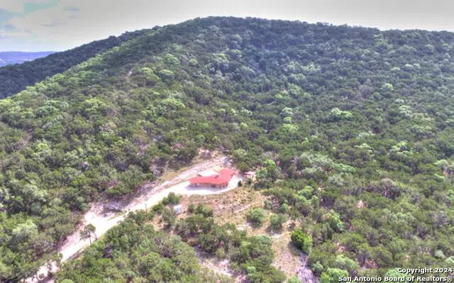1523 SPRING RD Pipe Creek, TX 78063