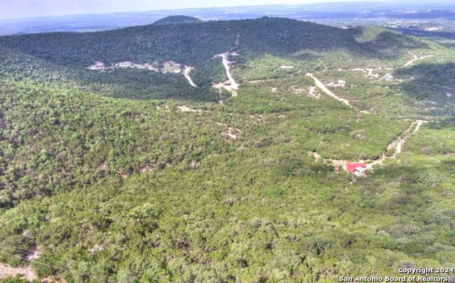 1523 SPRING RD Pipe Creek, TX 78063