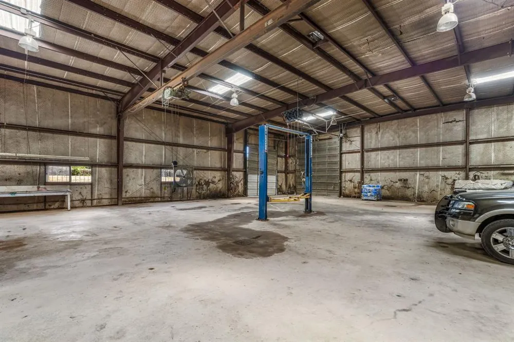 528 US Highway 380 W Graham, TX 76450