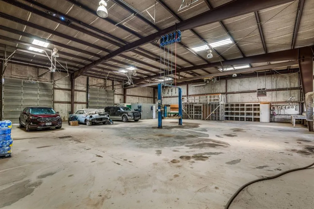 528 US Highway 380 W Graham, TX 76450
