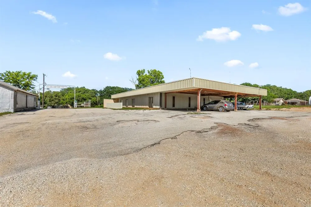 528 US Highway 380 W Graham, TX 76450