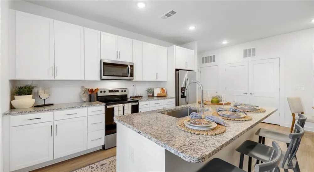 1010 Rosefinch Landing #9104 Hoschton, GA 30548
