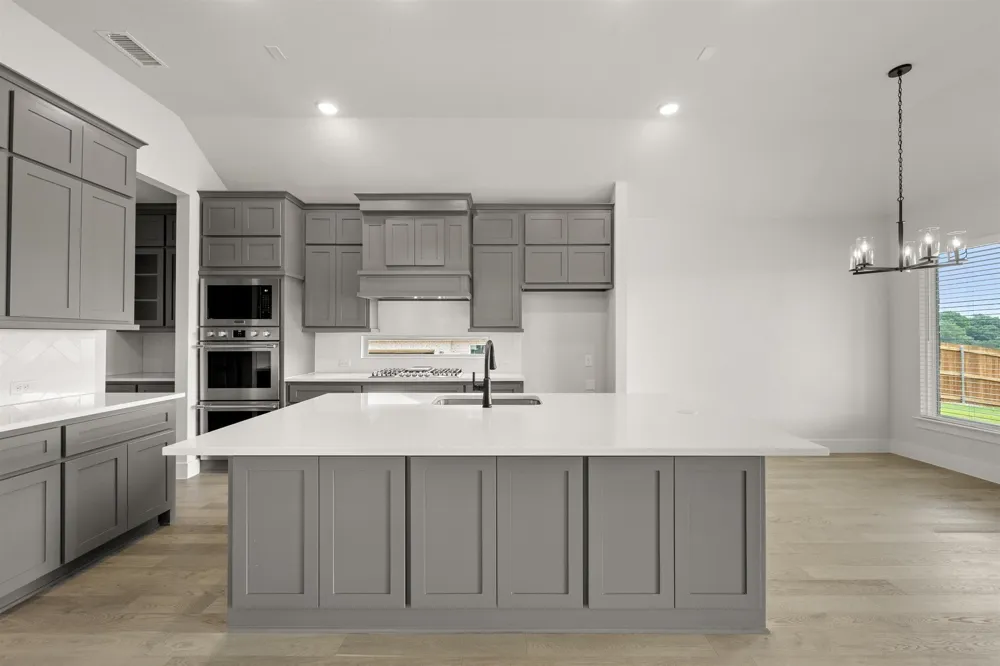 1128 Willow Lake Drive DeSoto, TX 75115