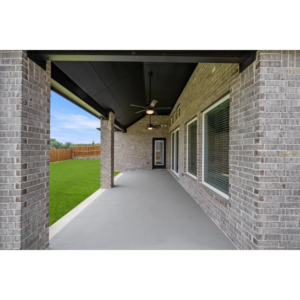1128 Willow Lake Drive DeSoto, TX 75115