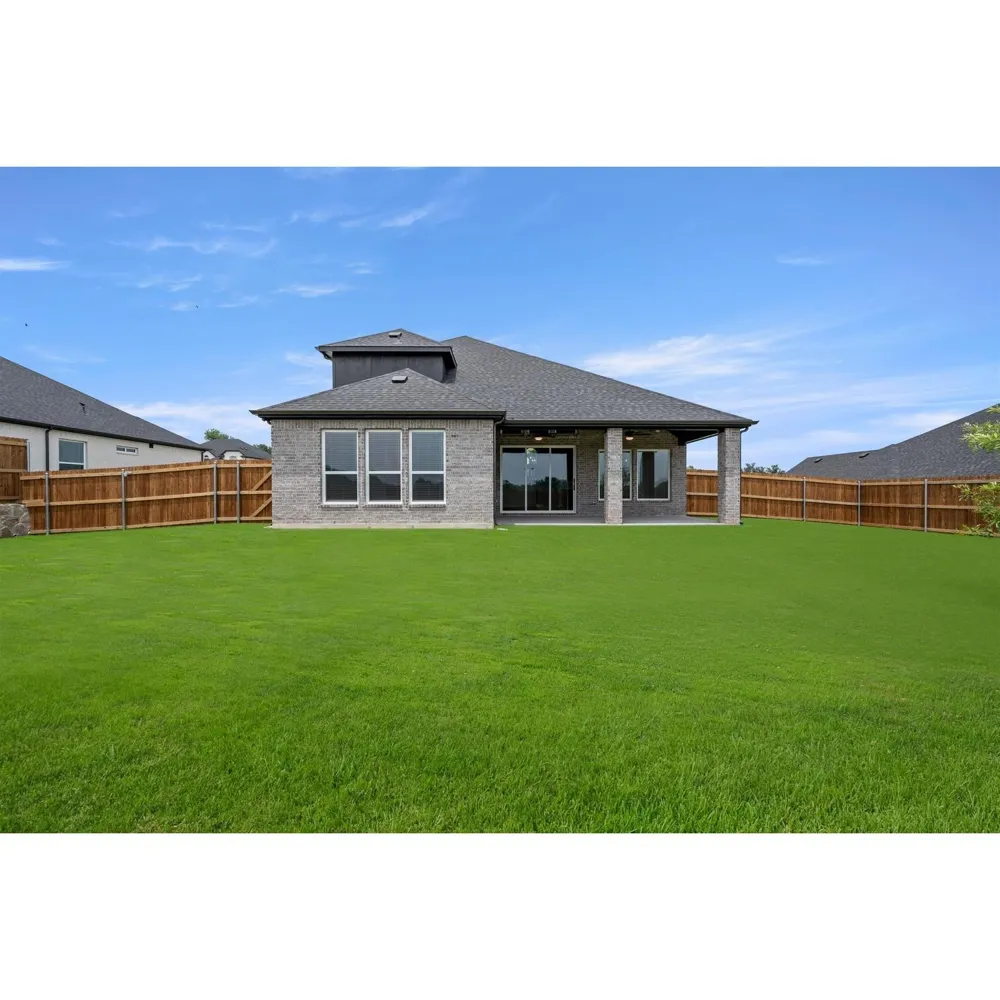 1128 Willow Lake Drive DeSoto, TX 75115