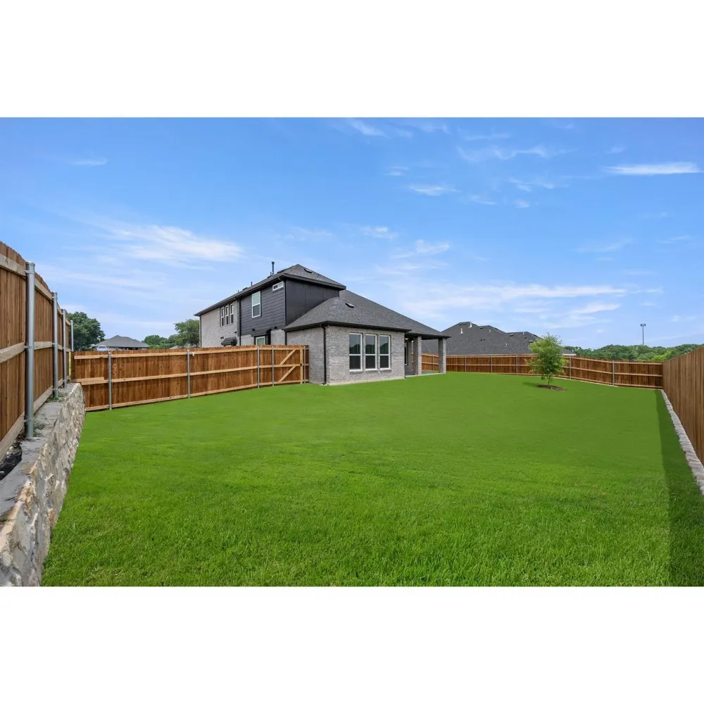 1128 Willow Lake Drive DeSoto, TX 75115