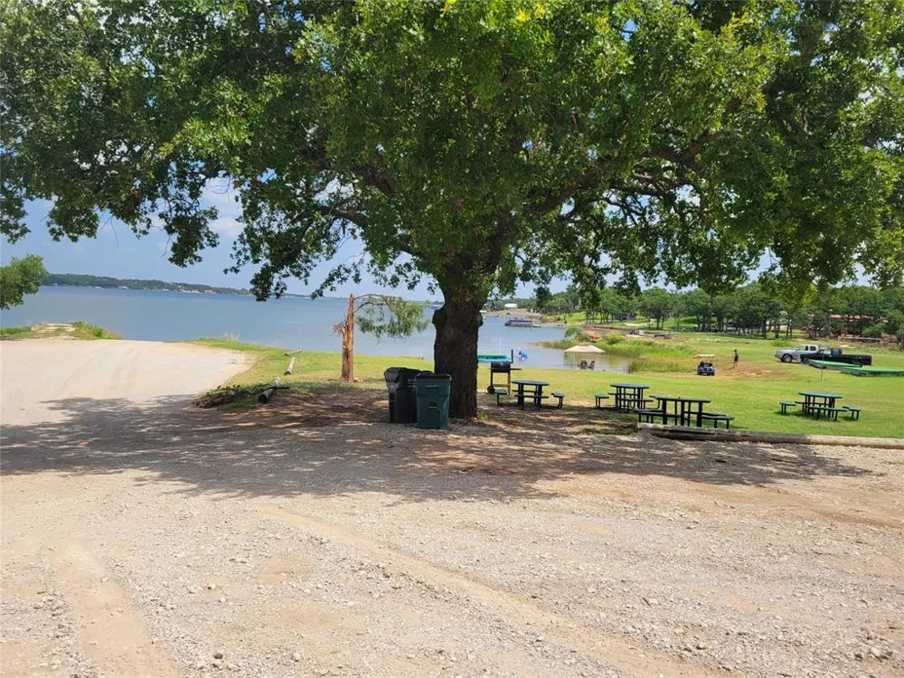 38 Pawnee Trail Nocona, TX 76255