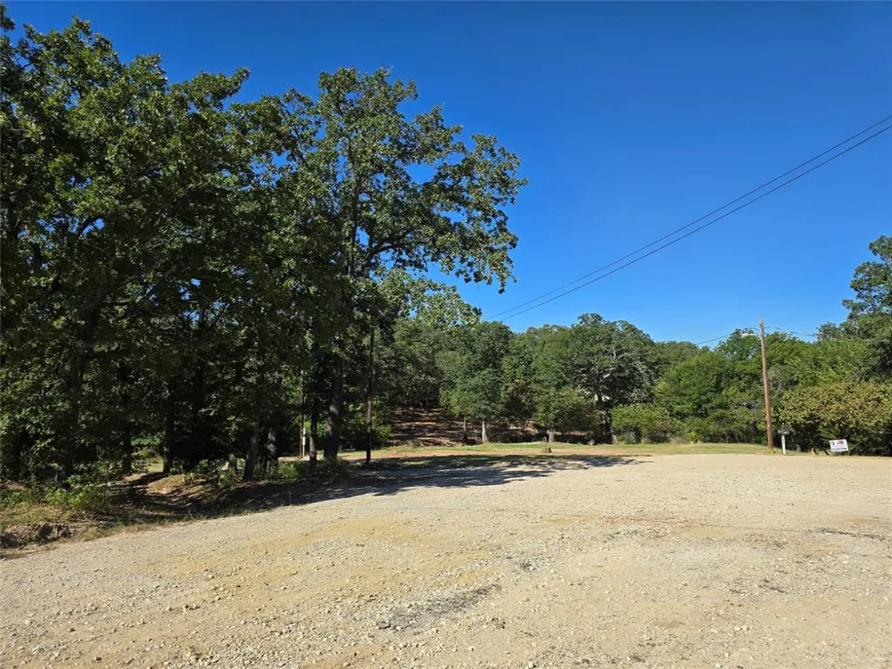 38 Pawnee Trail Nocona, TX 76255
