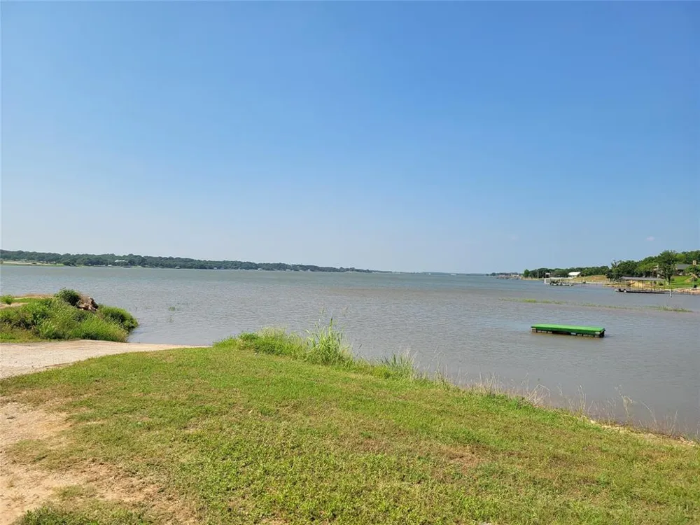 38 Pawnee Trail Nocona, TX 76255
