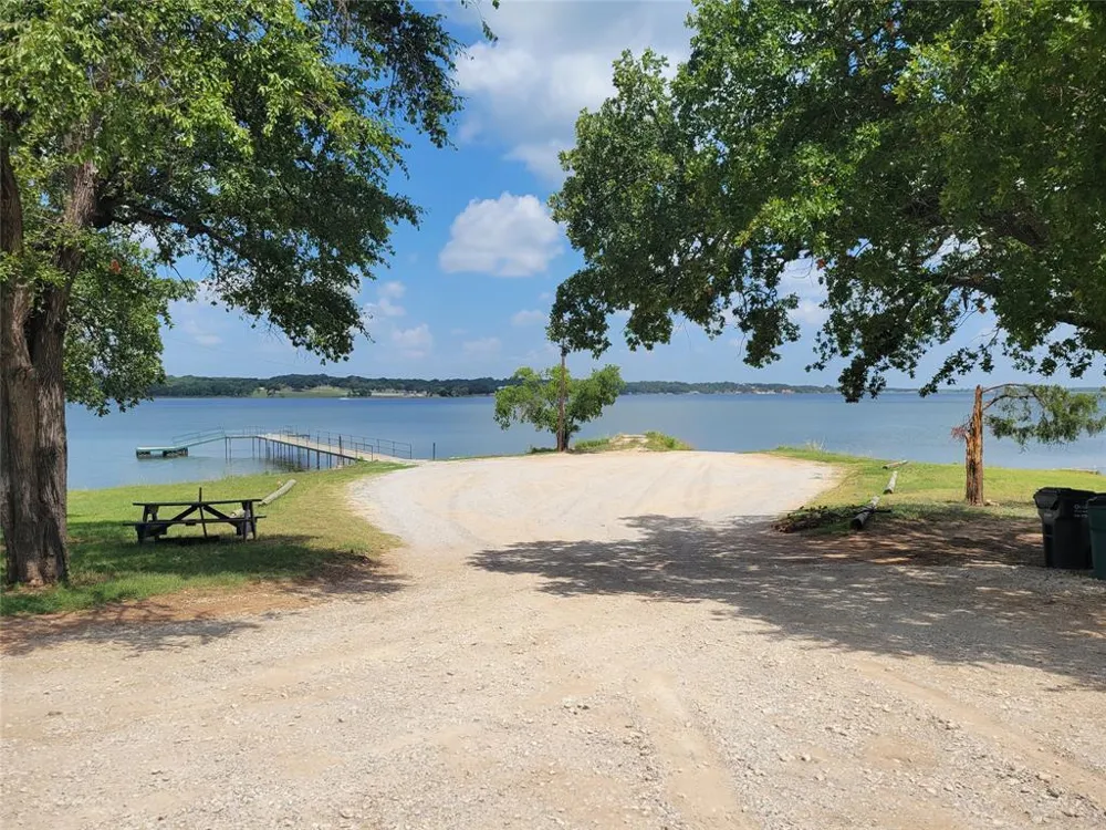 38 Pawnee Trail Nocona, TX 76255